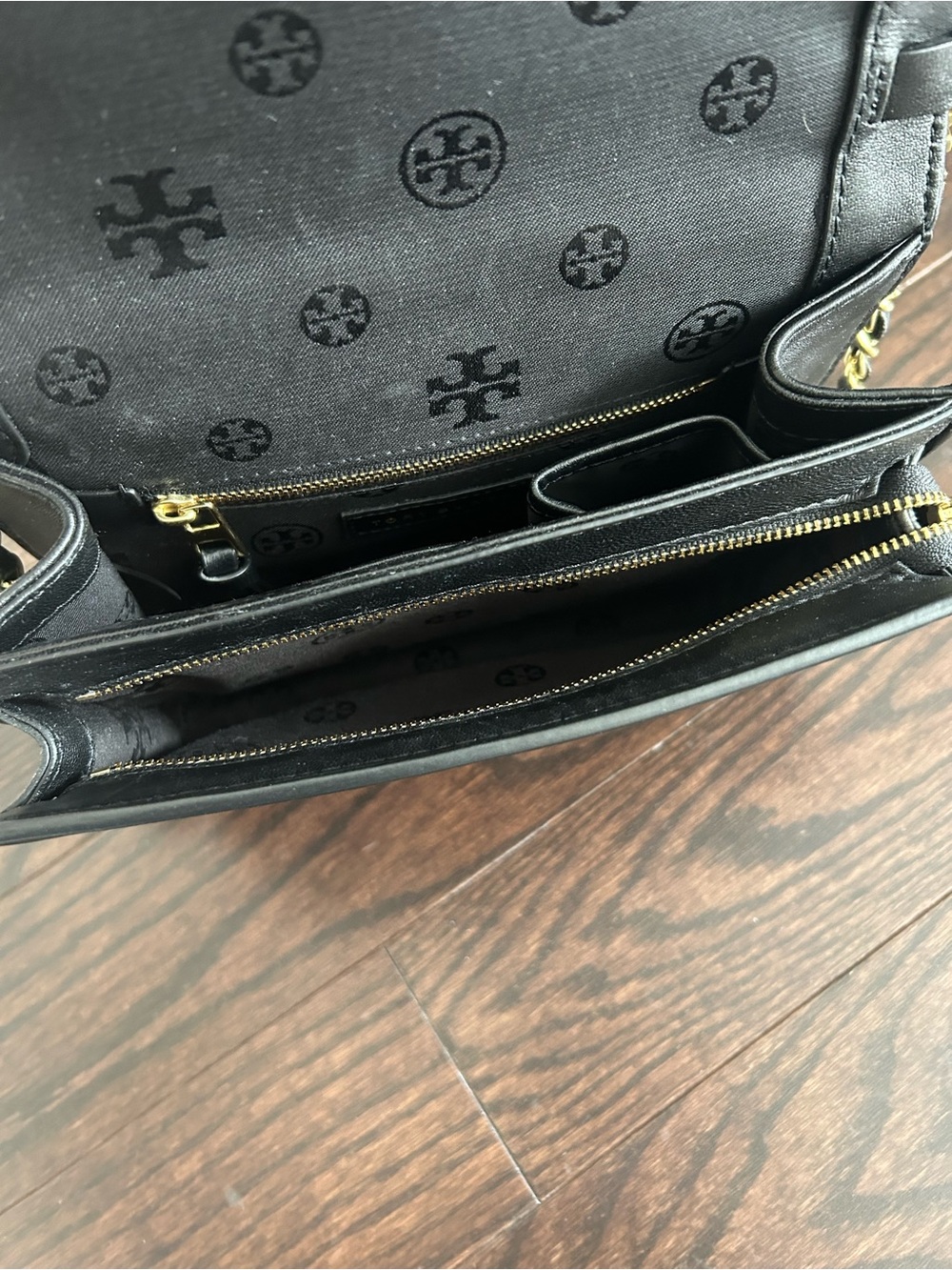 Tory Burch Black Quilted Leather Chain-Shoulder Crossbody - Picture 3 of 7